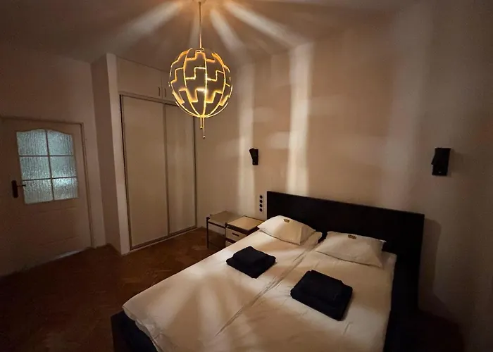 Apartman Ze Stolem Bilardowym W Centrum Lodzi